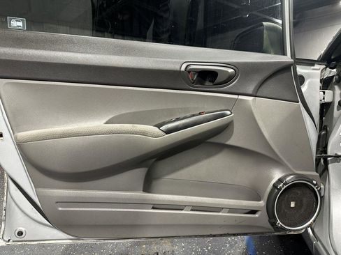 Used 2009 Honda Civic DX-VP image 12