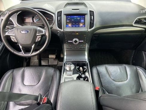 Used 2020 Ford Edge Titanium w/ Equipment Group 301A image 16