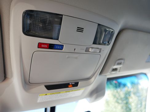 Used 2019 Subaru Outback 2.5i Premium image 32