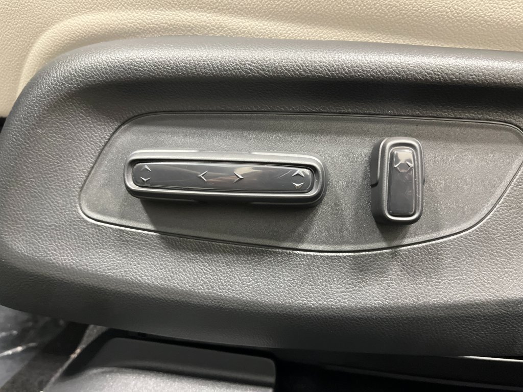 New 2027 Honda HR-V EX-L image 16