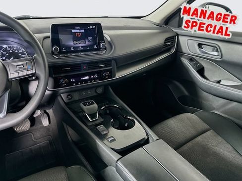 Used 2024 Nissan Rogue SV FWD image 23