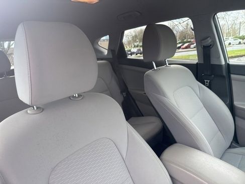 Used 2019 Hyundai Tucson SE image 14