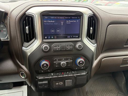 Used 2021 Chevrolet Silverado 3500 LT w/ Convenience Package AWD/4WD image 13
