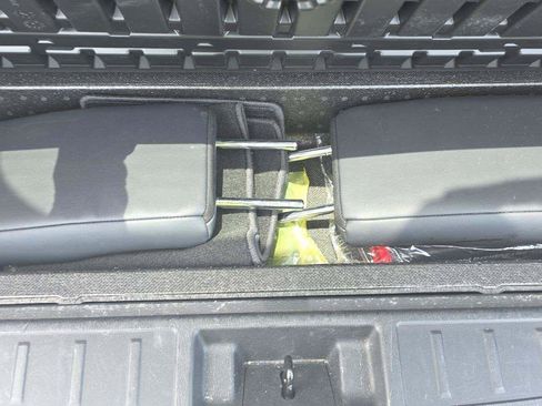 Used 2025 Mitsubishi Outlander SE AWD/4WD image 6