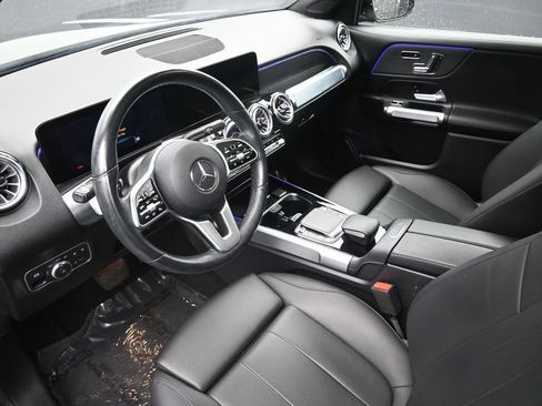 Used 2023 Mercedes-Benz GLB 250 4MATIC image 21