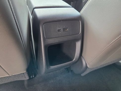 Certified 2025 Chevrolet Trax ACTIV w/ Driver Confidence Package FWD image 7