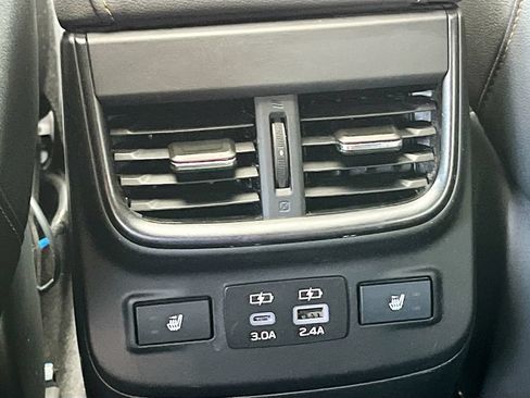 Used 2025 Subaru Outback Wilderness AWD/4WD image 27