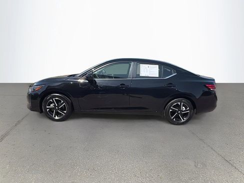 Used 2025 Nissan Sentra SV FWD image 7