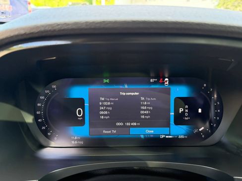 Used 2023 Volvo S90 B6 Plus AWD/4WD image 21