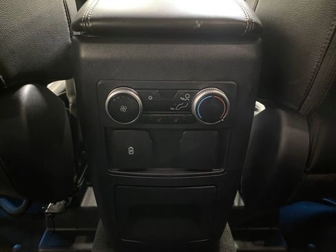 Used 2023 Ford Explorer Limited image 25