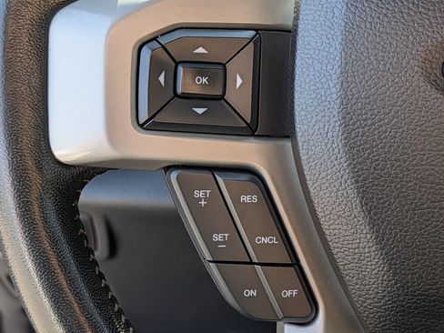 Used 2020 Ford F250 Lariat w/ Lariat Ultimate Package AWD/4WD image 23