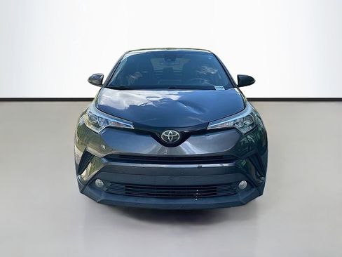 Used 2018 Toyota C-HR XLE image 6