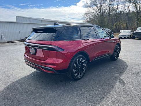 New 2026 Lincoln Nautilus Reserve w/ Jet Appearance Package image 6