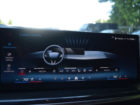 Certified 2026 BMW X7 M60i AWD/4WD image 22