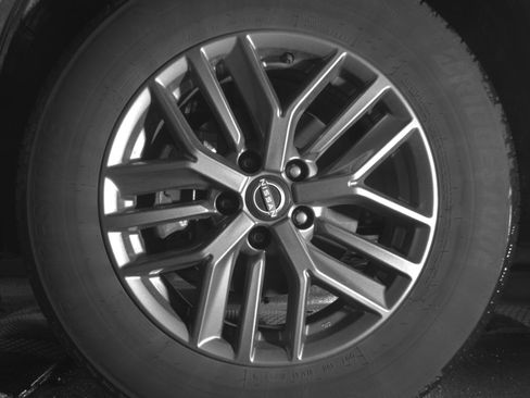 Used 2024 Nissan Rogue S image 12