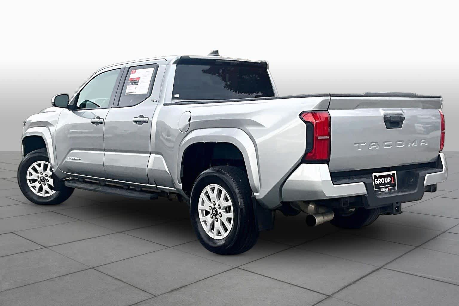 Used 2024 Toyota Tacoma SR5 RWD image 12