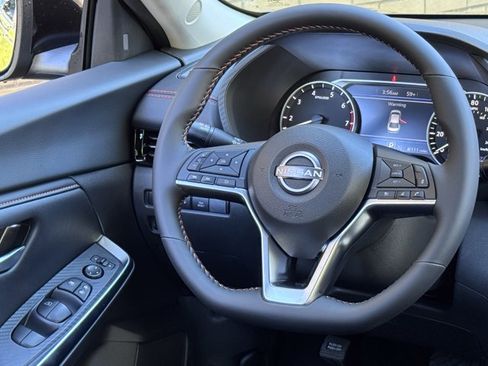 New 2025 Nissan Sentra SR image 10