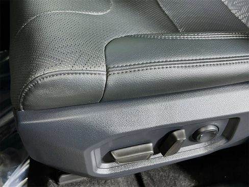 Used 2022 Toyota Tundra SR5 w/ TRD Off-Road Premium Package image 18