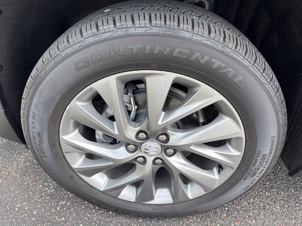 Used 2026 Buick Enclave Preferred w/ LPO, Floor Liner Package AWD/4WD image 2