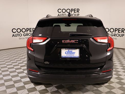 Used 2023 GMC Terrain SLE w/ Elevation Edition image 20