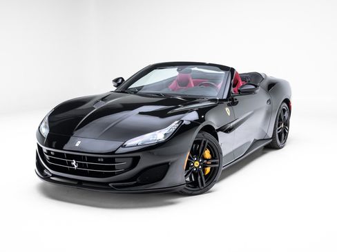 Used 2019 Ferrari Portofino image 22