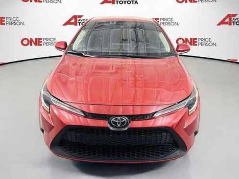 Certified 2021 Toyota Corolla LE FWD image 3