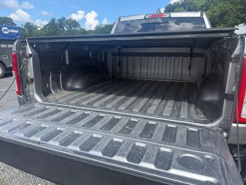 Used 2019 RAM 1500 Tradesman AWD/4WD image 30
