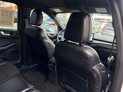 Certified 2025 Ford Escape ST-Line Select w/ Tech Pack #2 image 23