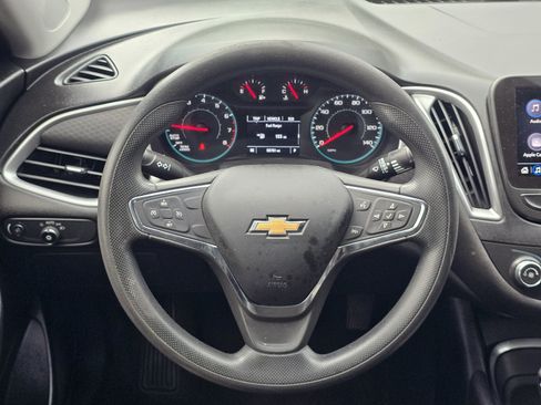 Used 2021 Chevrolet Malibu LS FWD image 15