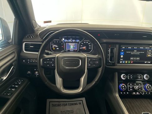 Used 2021 GMC Yukon Denali w/ Denali Premium Package image 51