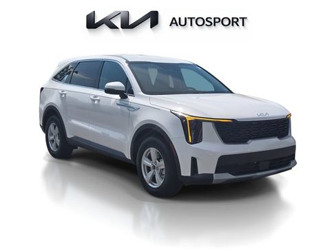 Certified 2026 Kia Sorento LX FWD image 3