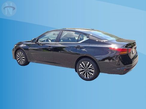Used 2026 Nissan Altima 2.5 SV FWD image 6