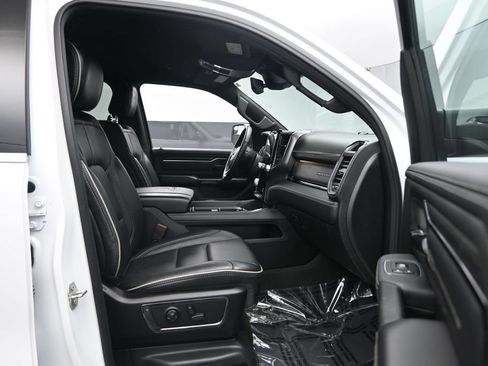 Used 2024 RAM 1500 Limited AWD/4WD image 28