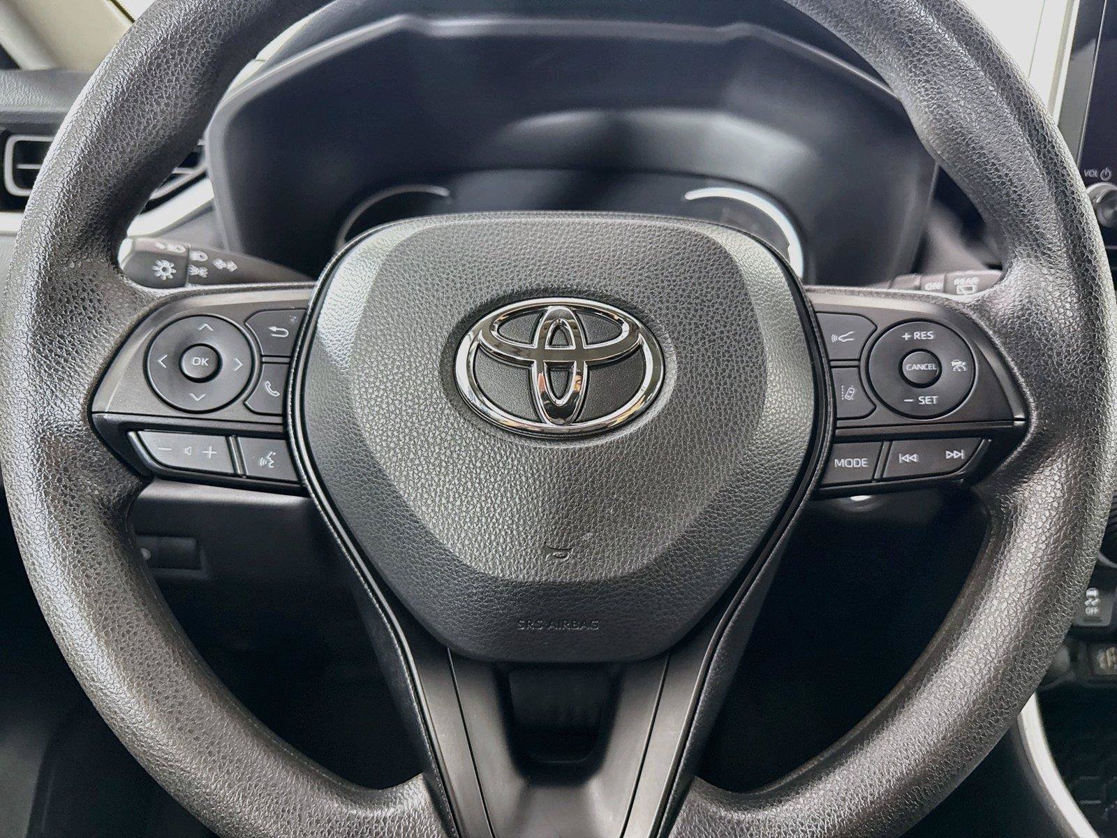 Certified 2025 Toyota RAV4 XLE AWD/4WD image 16