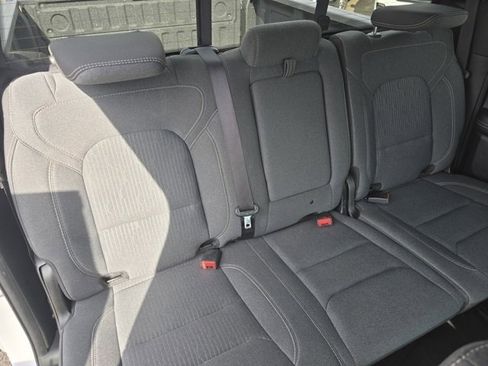 Used 2020 RAM 1500 Big Horn AWD/4WD image 34