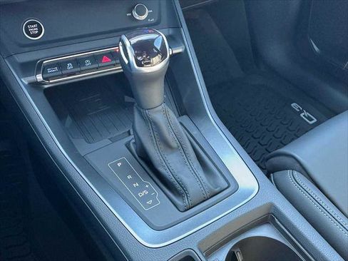New 2025 Audi Q3 2.0T Premium image 35