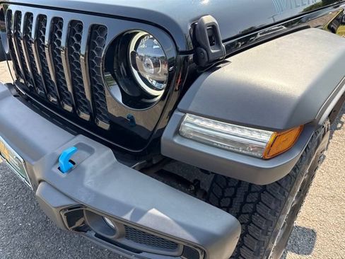 Used 2023 Jeep Wrangler Unlimited w/ Cold Weather Group AWD/4WD image 31
