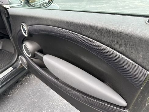 Used 2011 MINI Cooper S image 30