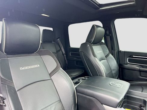 Used 2021 RAM 3500 Laramie AWD/4WD image 28