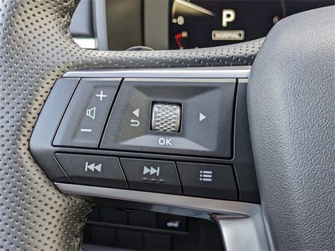 New 2025 Mitsubishi Outlander SE image 30