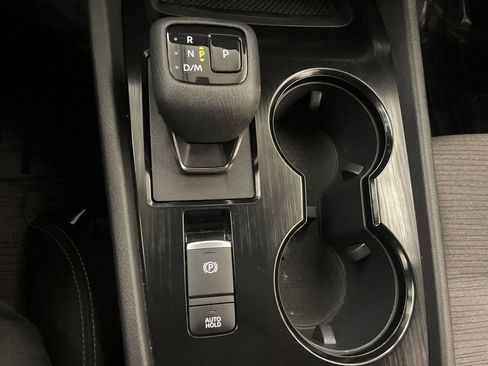 Used 2022 Nissan Rogue S image 9