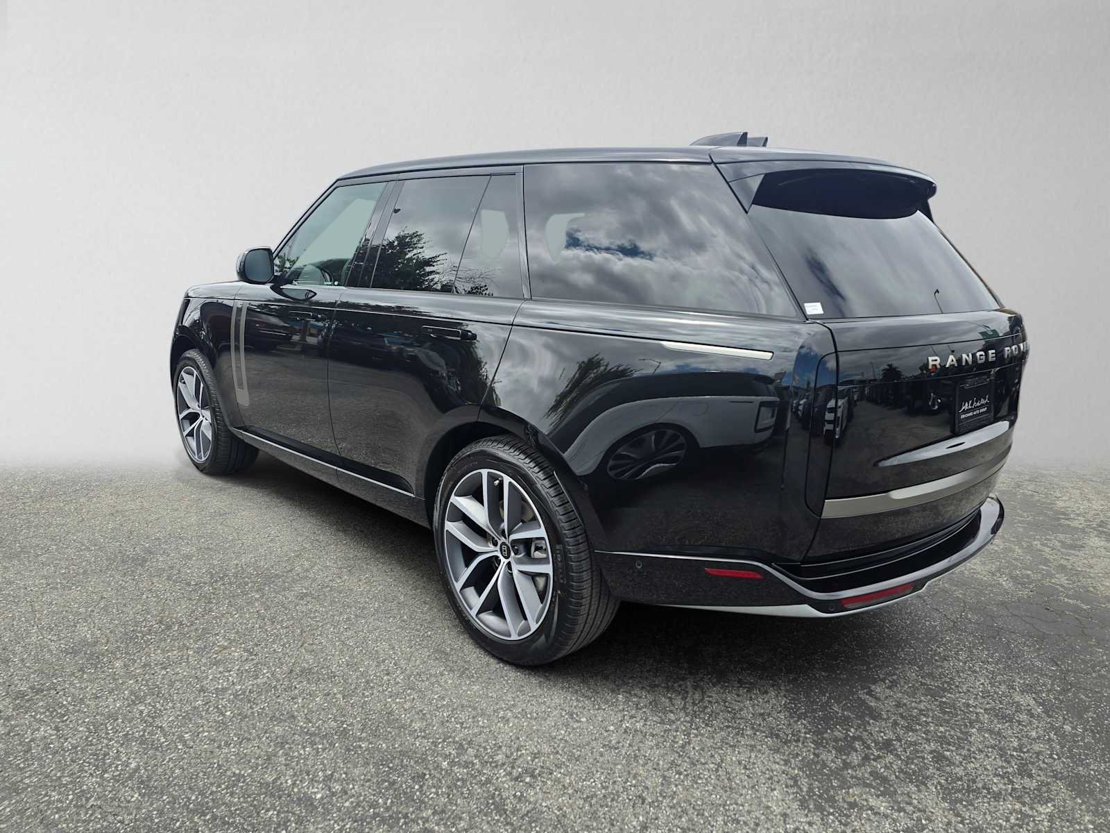 New 2027 Land Rover Range Rover SE AWD/4WD image 3
