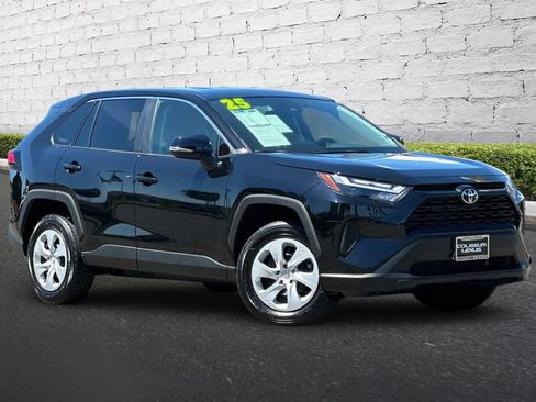 Used 2025 Toyota RAV4 LE AWD/4WD image 2