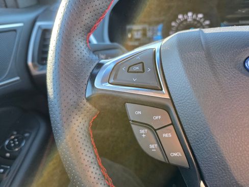 Used 2024 Ford Edge ST-Line image 15