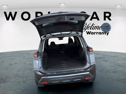 Used 2023 Nissan Rogue SL w/ SL Premium Package FWD image 9