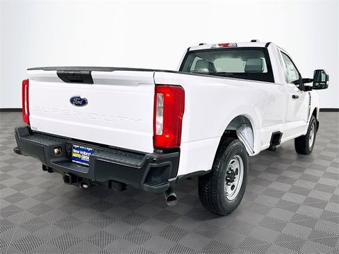 New 2026 Ford F250 XL image 4