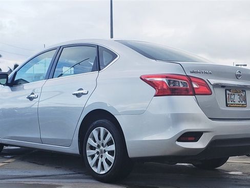 Used 2018 Nissan Sentra S FWD image 2