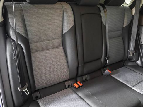 Used 2023 Nissan Rogue SV image 50