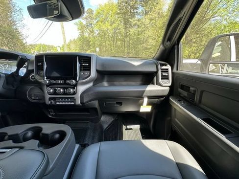 New 2026 RAM 5500 Tradesman w/ Chrome Appearance Group AWD/4WD image 24