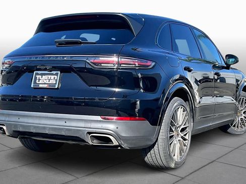 Used 2021 Porsche Cayenne image 13